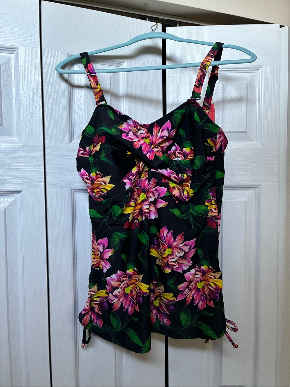 Magisculpt Tankini Top, Black Floral